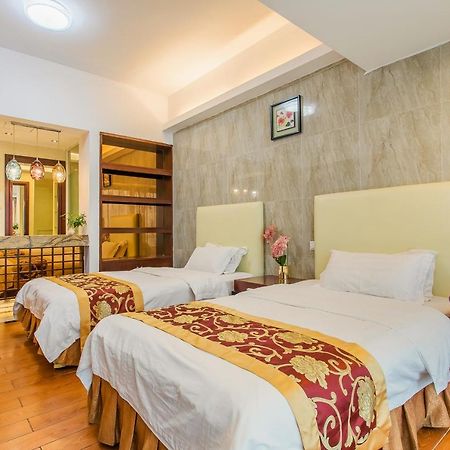 Grand Continental Apartment Guangzhou Exteriör bild